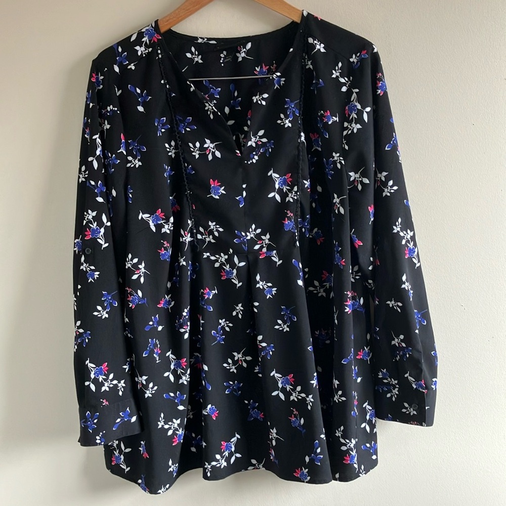🔥10 for $100🔥 Lane Bryant flowy long sleeve floral blouse size 18